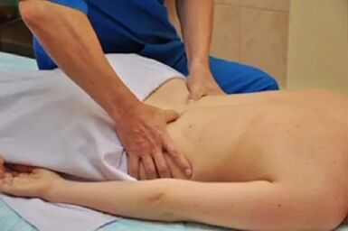 Massage als Methode zur Behandlung der Osteochondrose des Brustraums