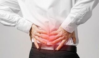 Osteochondrose der Wirbelsäule bei einem Mann